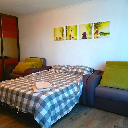 Kozzy Apartment In Kiev City Center Lu7 Exterior foto