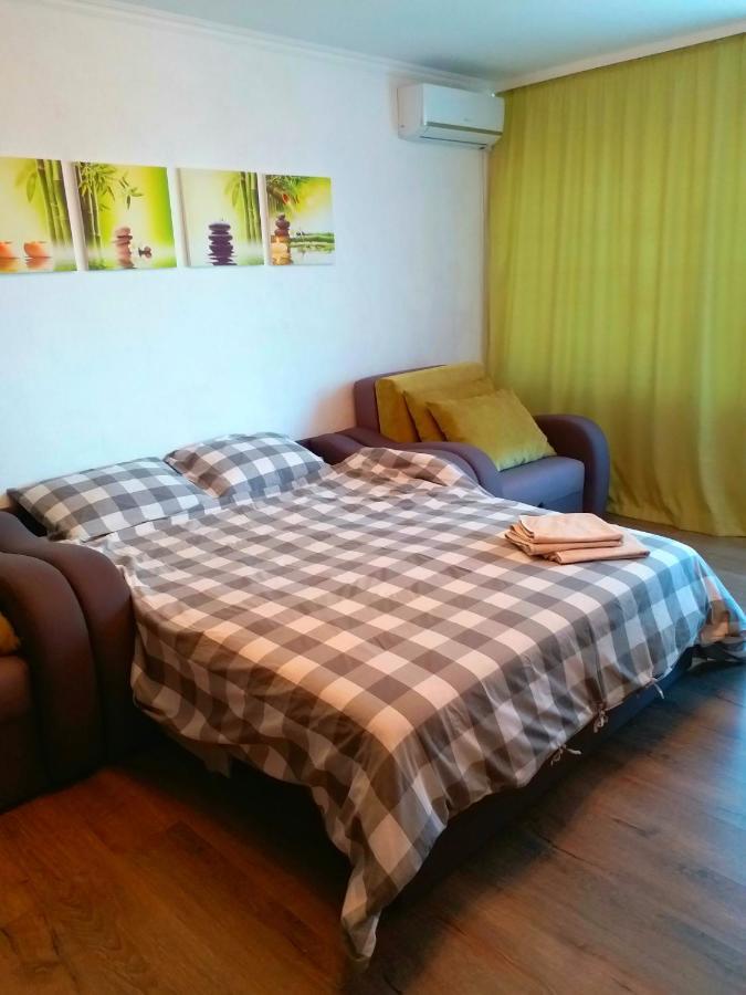 Kozzy Apartment In Kiev City Center Lu7 Exterior foto